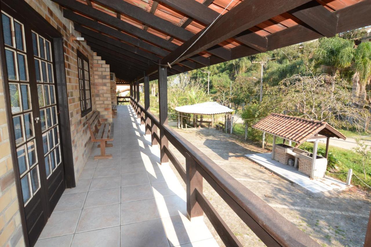 Residencial Da Casinha Apartment กาโรปาบา ภายนอก รูปภาพ